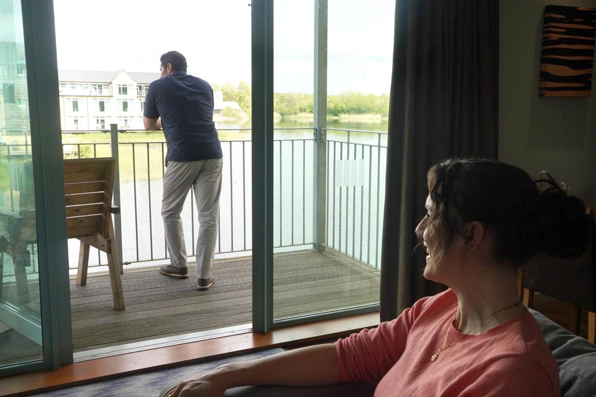 De Vere Cotswold Water Park Apartments Cirencester Eksteriør bilde