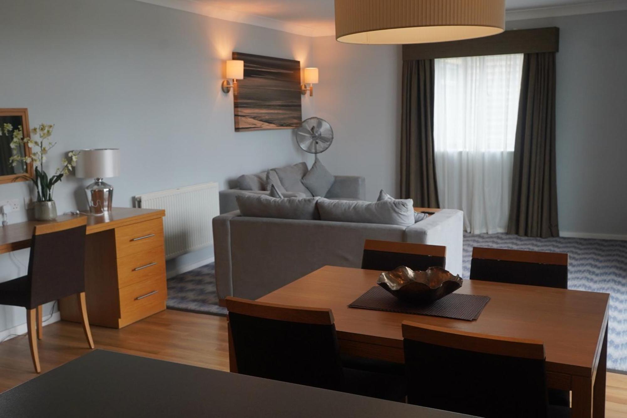De Vere Cotswold Water Park Apartments Cirencester Eksteriør bilde