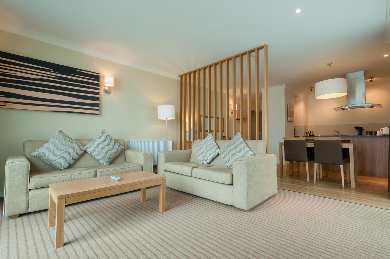 De Vere Cotswold Water Park Apartments Cirencester Eksteriør bilde