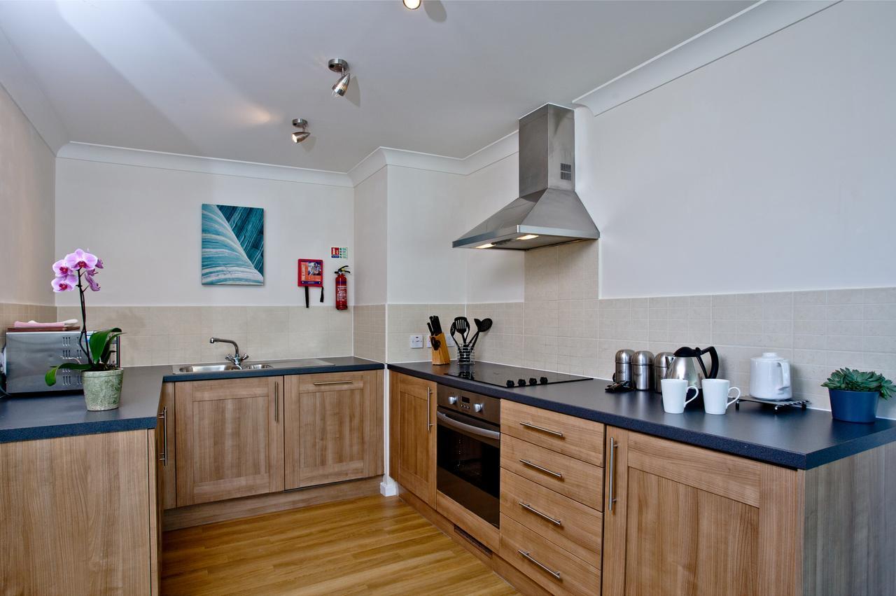 De Vere Cotswold Water Park Apartments Cirencester Eksteriør bilde