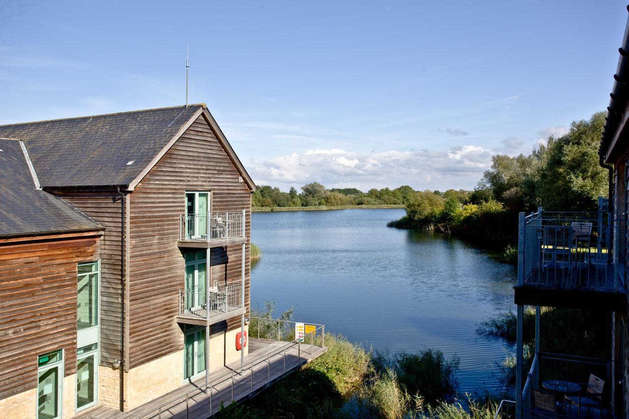 De Vere Cotswold Water Park Apartments Cirencester Eksteriør bilde